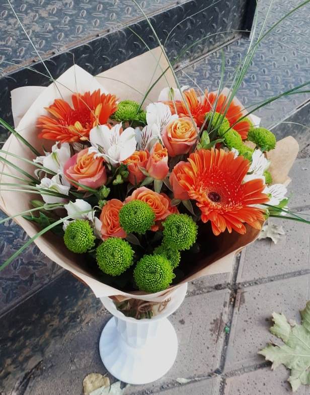 Букет цветов из: Герберы, Хризантемы, Альстромерии и Розы в Немчиновке