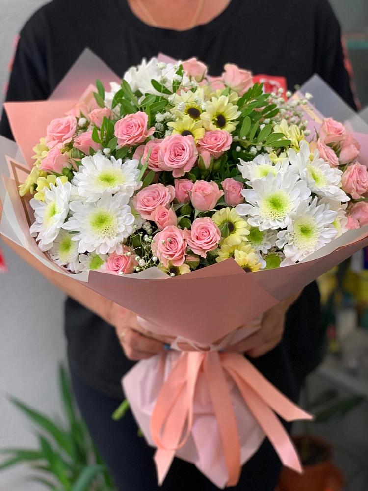 Букет цветов из: Розы и Хризантемы в Немчиновке