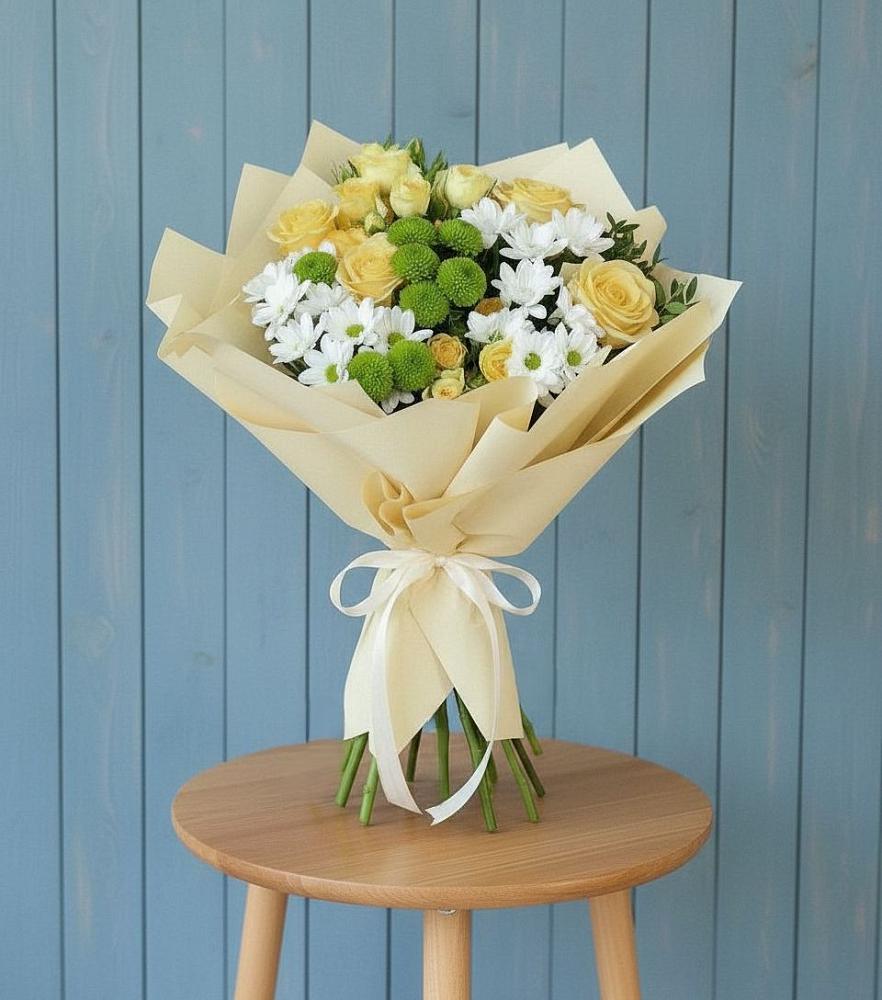 Букет цветов из: Хризантемы и Розы в Немчиновке