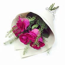 Букет цветов из:  Розы в Немчиновке