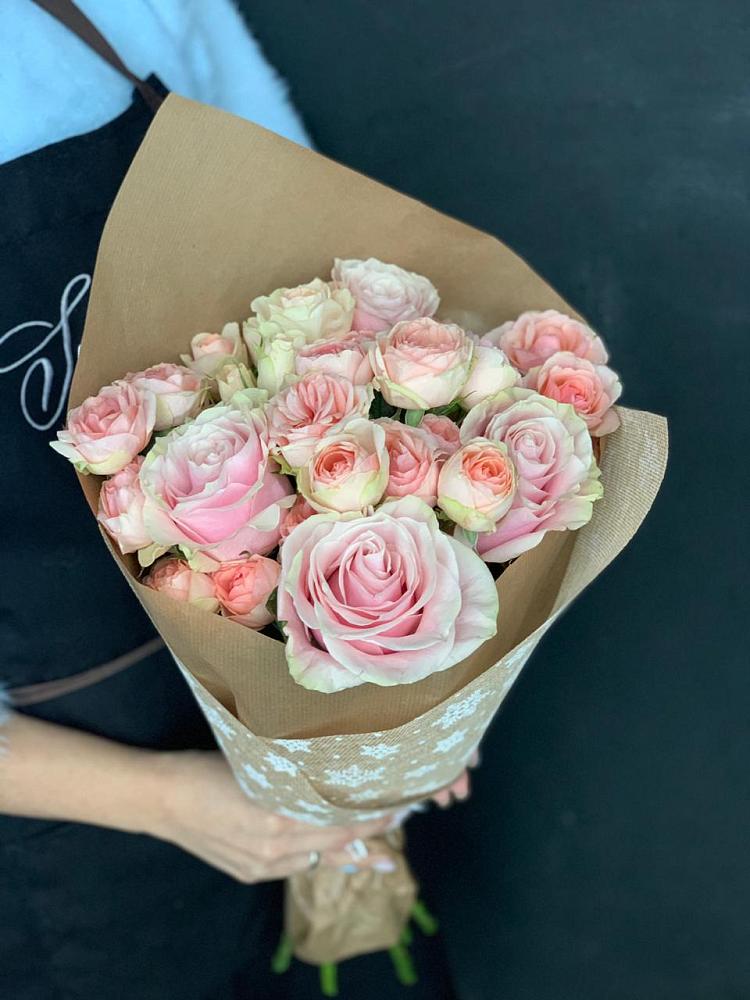 Букет цветов из: Хризантемы и Розы в Немчиновке