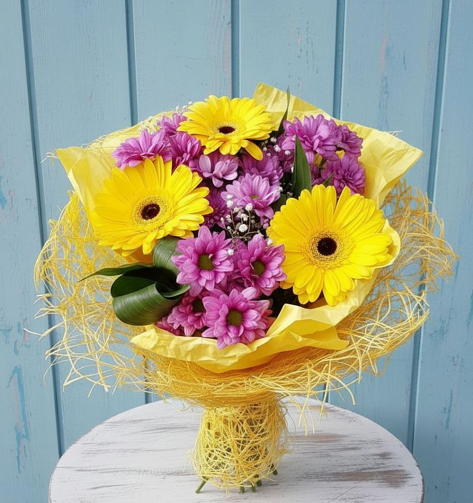 Букет цветов из: Хризантемы и Герберы в Немчиновке
