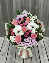 Букет цветов из:  Альстромерии, Гвоздики, Розы и Хризантемы в Немчиновке