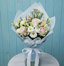 Букет цветов из:  Розы и Лизиантусы в Немчиновке